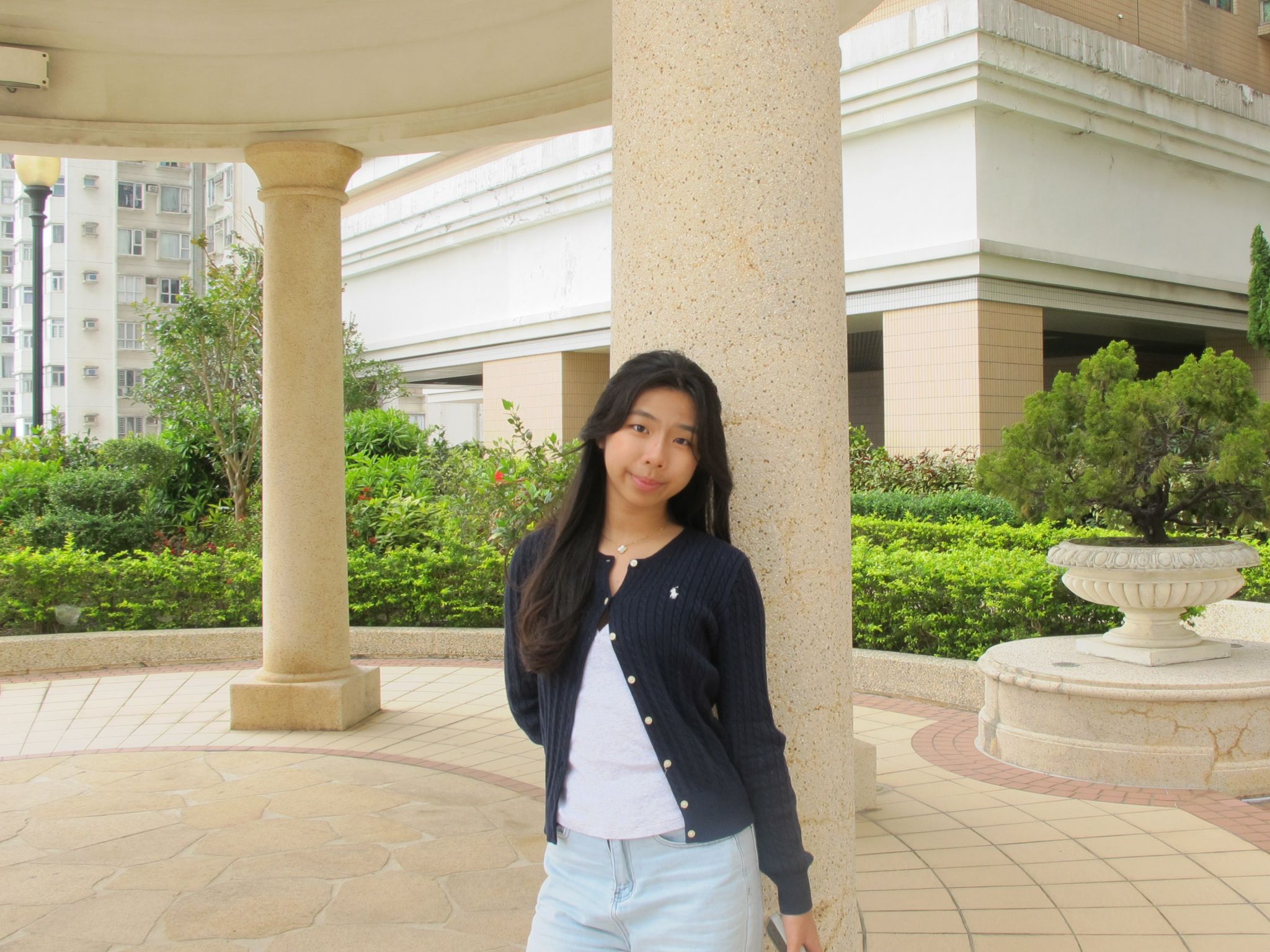 Ms Julie Lau