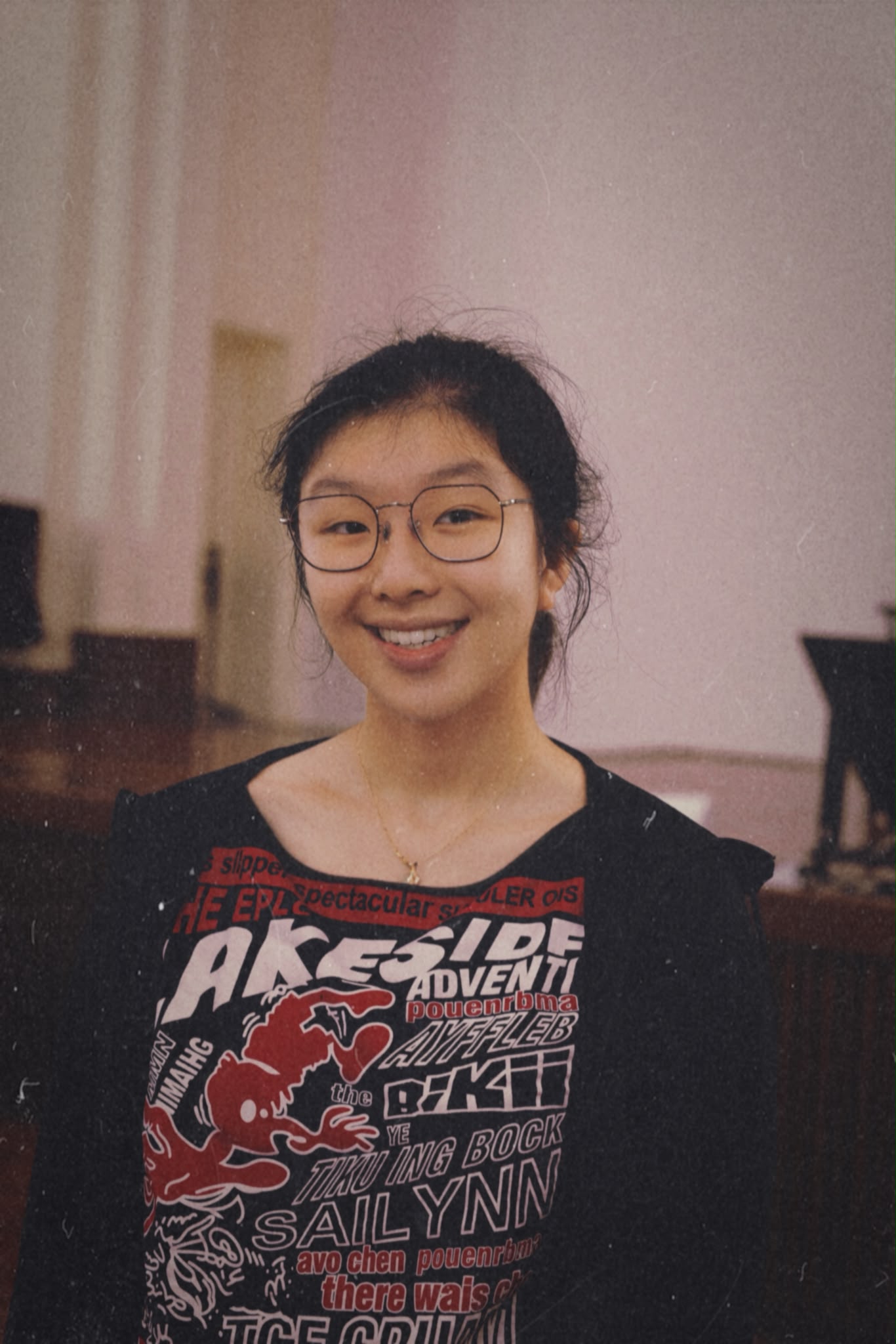 Ms Nicole Li